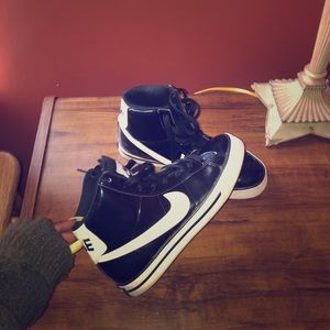 Nike Blazer Mid Patten Leather